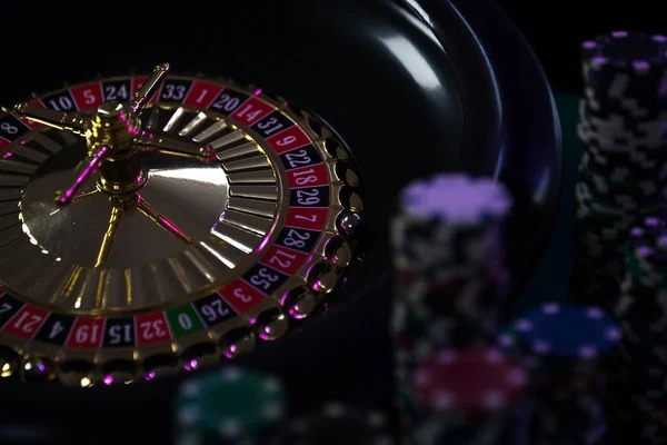 Fortune Mouse slot game interface showing five reels and paylines